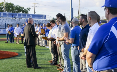 Alumni_20170321_Baseball-Homecoming_008