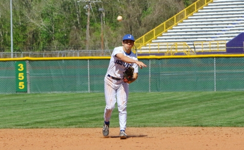 Baseball 2016_Oubre4_JHS7vCentralLafourche2_03202016_14