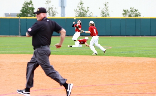 Baseball 2016_StatePlayoffsGame2_JHS5vDestrehan3_JRS_04302016_12