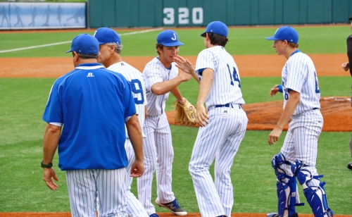Baseball 2016_StatePlayoffsGame2_JHS5vDestrehan3_JRS_04302016_33