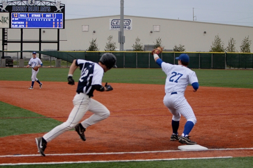 baseball_2012-13_jesuitinvitational_vsnorthshore_20130228_085