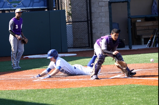 baseball_2012-13_jesuitinvitational_vsstaugustine_20130303_094