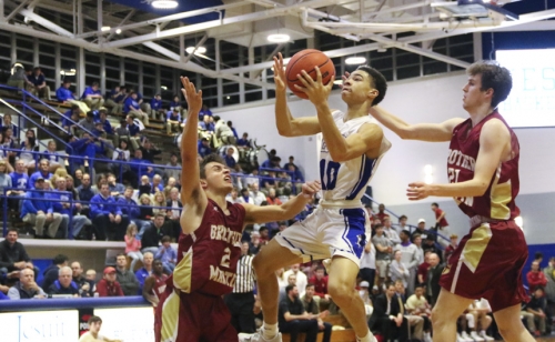 Basketball_20180203_vs-Brother-Martin_057