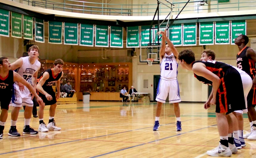 basketball_20131210_newmantournament_jhsvscatholic_0145web