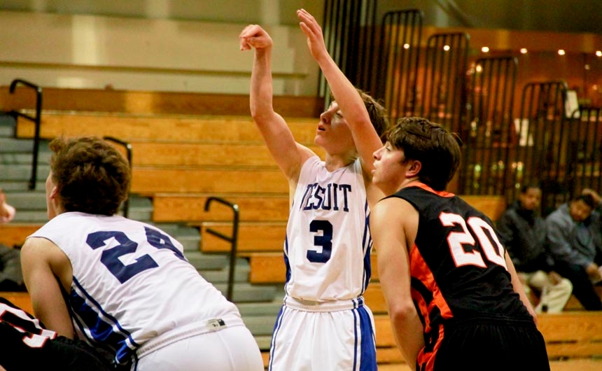 basketball_20131210_newmantournament_jhsvscatholic_0166web