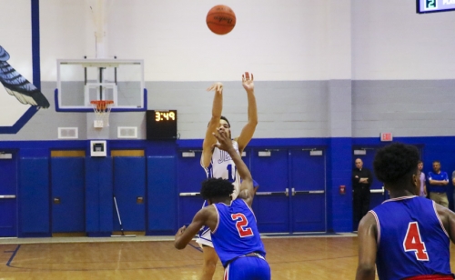 Basketball_20180224_vs-Evangel-Playoff_013