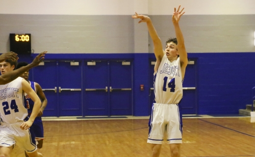 Basketball_20180224_vs-Evangel-Playoff_028