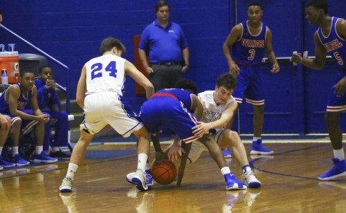 Basketball_20180224_vs-Evangel-Playoff_030