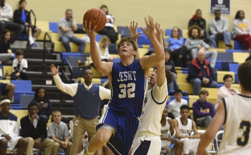 basketball_20140213_jhsvsholycross_06web
