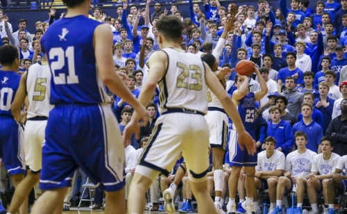 Basketball-vs-Holy-Cross_20190201_087