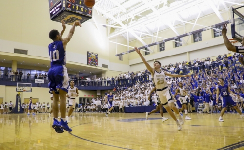 Basketball-vs-Holy-Cross_20190201_089