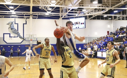 Basketball_20180206_vs-Holy-Cross_007
