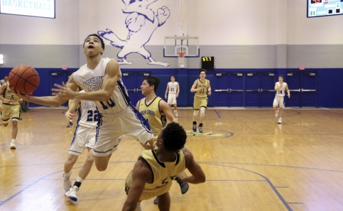 Basketball_20180206_vs-Holy-Cross_095