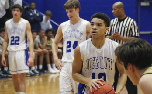 Basketball_20180206_vs-Holy-Cross_098