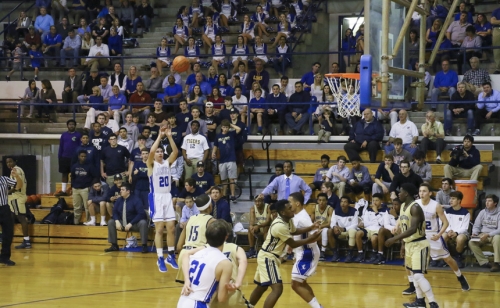 Basketball_20170131_Holy-Cross_127