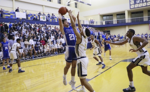 Varsity-Basketball_20180112_Holy-Cross_047
