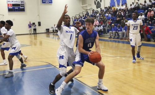 Basketball_20180302_vs-McKinley_Quarterfinal_025