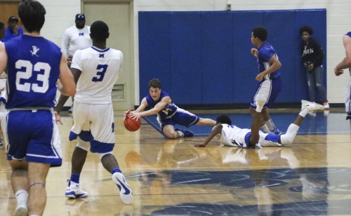 Basketball_20180302_vs-McKinley_Quarterfinal_050