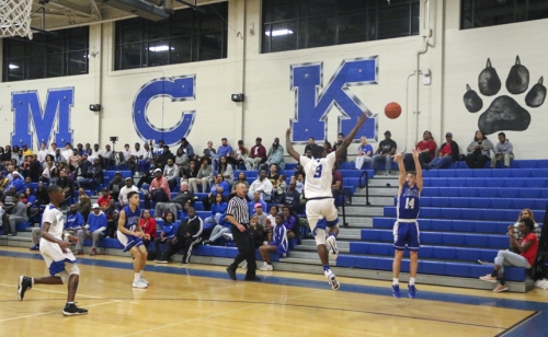 Basketball_20180302_vs-McKinley_Quarterfinal_053
