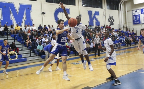 Basketball_20180302_vs-McKinley_Quarterfinal_067