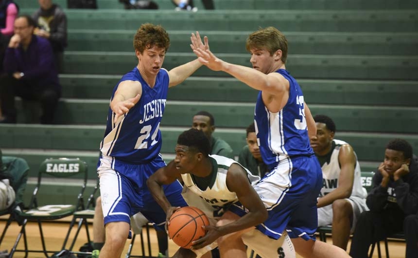 basketball_20150219_jhsvsshaw_03web