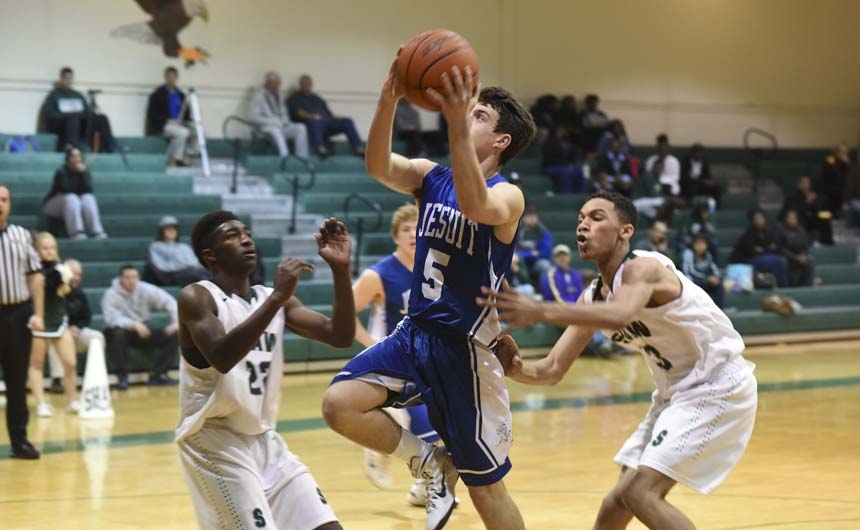 basketball_20150219_jhsvsshaw_17web