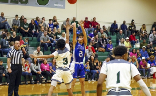 jesuit-varsity-basketball-vs-shaw-1-17-2020-0018_49401439838_o