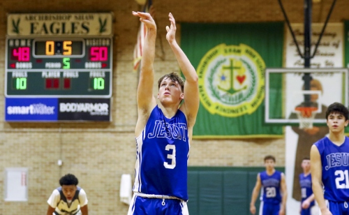 jesuit-varsity-basketball-vs-shaw-1-17-2020-0183_49402110202_o