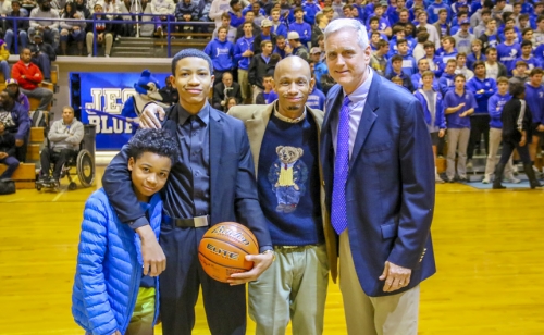 Basketball-vs-St-Augustine_20190208_001