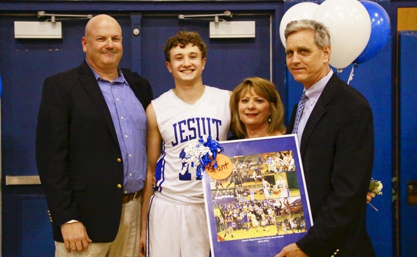 basketball_20140218_jhsvsstaug_seniornt_0034web