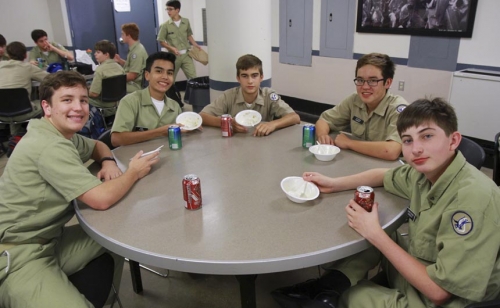 BigBrotherLunch_20150828_0109web
