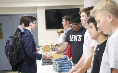 BookDay_Sophomores_20180814_021