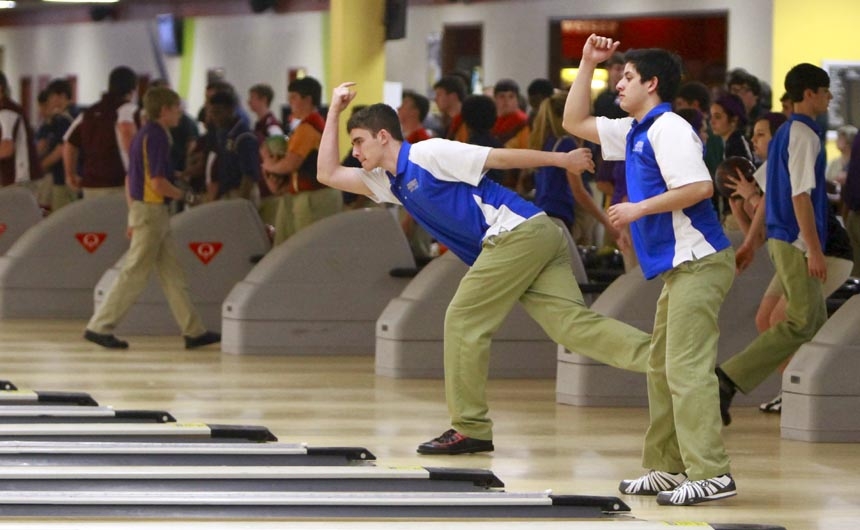 bowling_20140403_biregionals-jhsvsrunnels-rummel_0109web