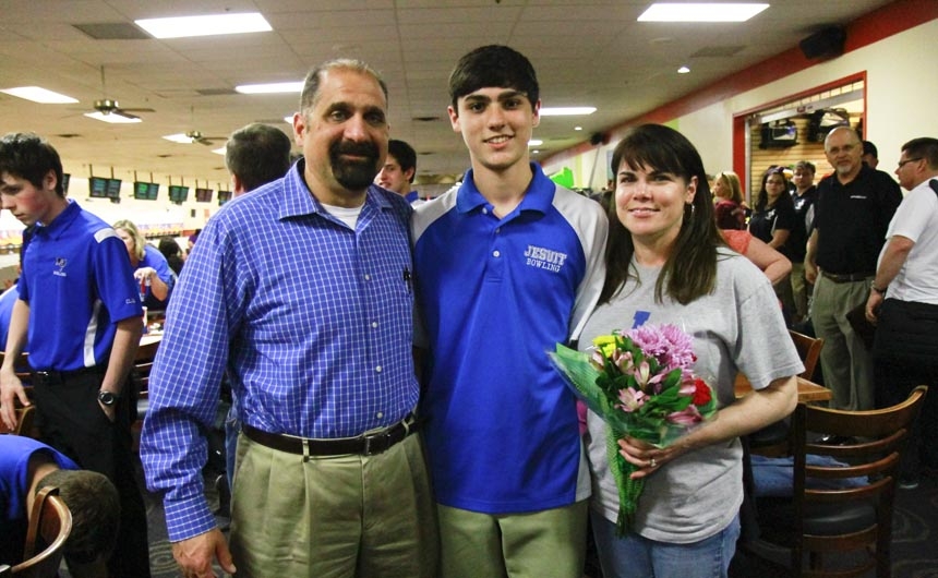 bowling_20140403_biregionals-jhsvsrunnels-rummel_0206web