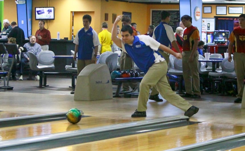 bowling_20140313_jhsvsbmhs_final_0033web