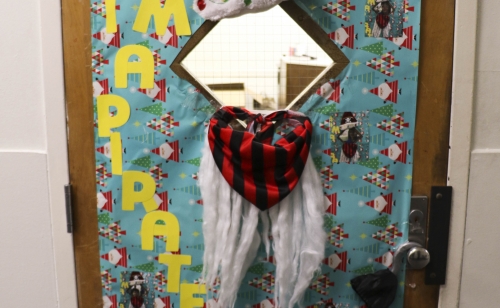 Christmas-Week_20161208_Door-Decorating_008