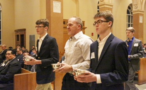FatherSonMass_020