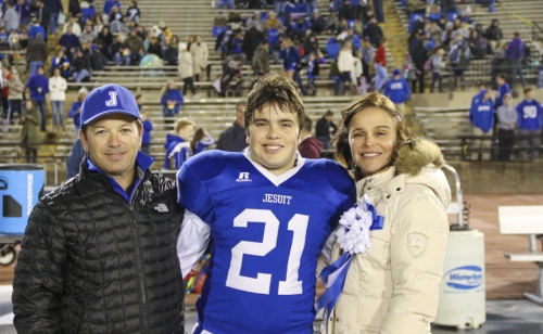 FootballvsRummel_SrNight20191108_08