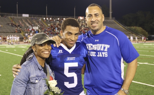 Varsity-Football_20171103_Senior-Night_068