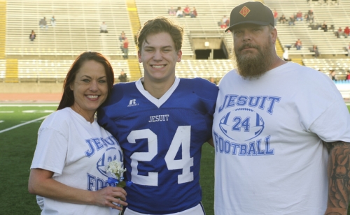 FootballSeniorNight_20181026_06