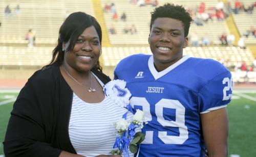 FootballSeniorNight_20181026_08