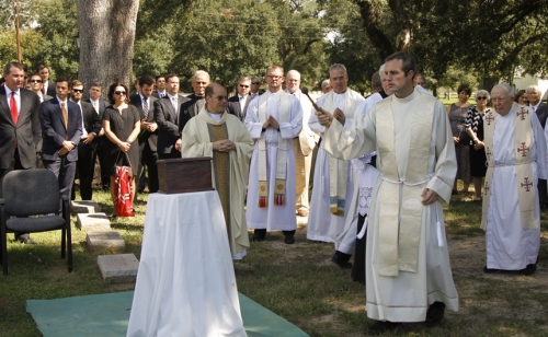 FrFitzgerald_20160924_Funeral-Mass_084