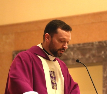 GrandparentsDayMass_20151205_005
