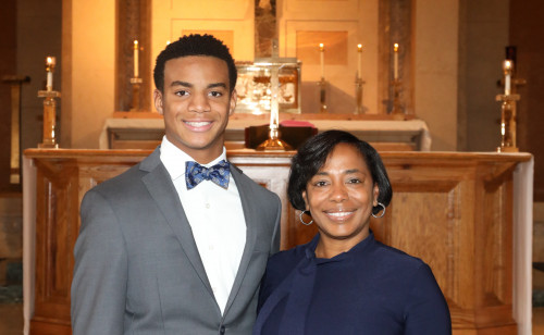 JMotherSonMass_078