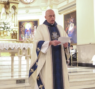 JesuitMotherSon_15