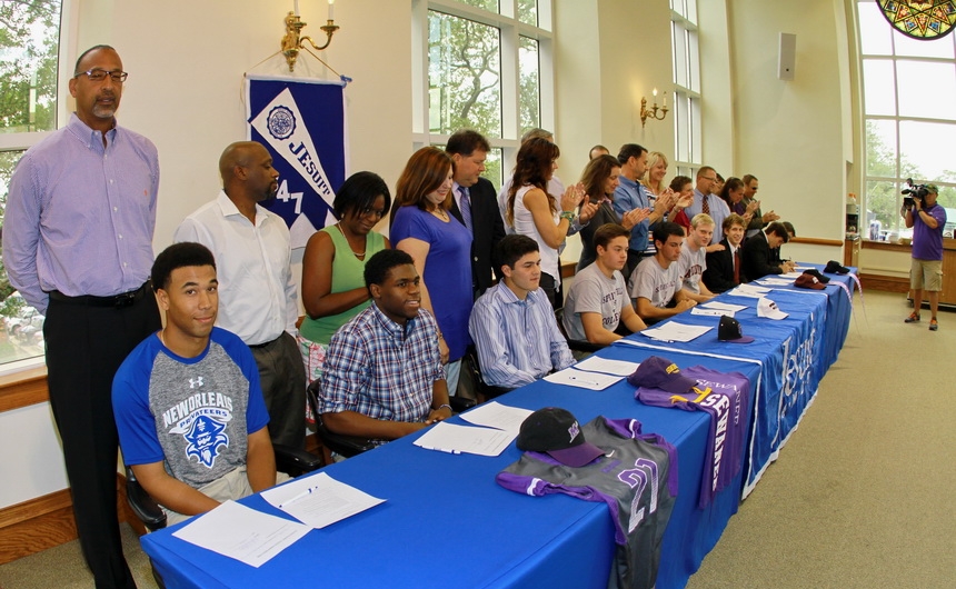 college-athletic-commitments_ncaa-spring-signing-day_08