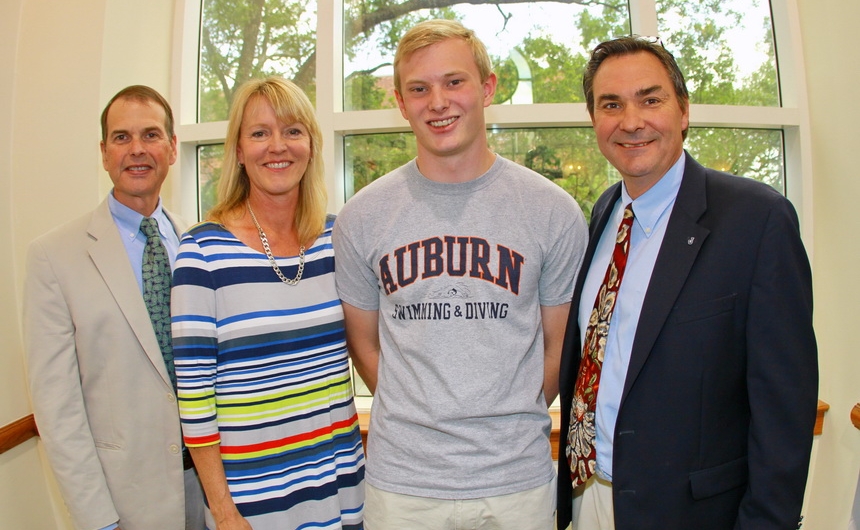 college-athletic-commitments_ncaa-spring-signing-day_14