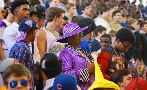 Pep Rally Gym_JHSvShaw_10232015_10