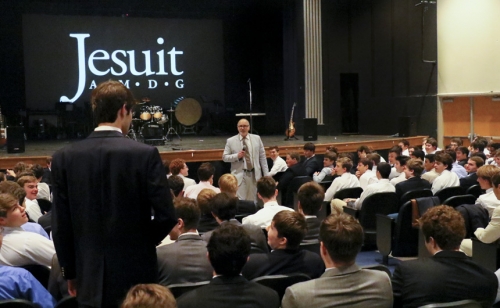 Senior-Day_20170428_Assembly-and-Auditorium_030