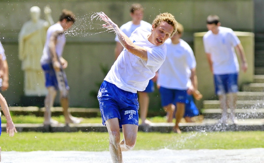 senior-week-2014_slipnslide-wednesday_04302014_08